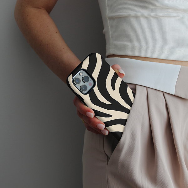 Tough MagSafe Phone Case - Noir Safari